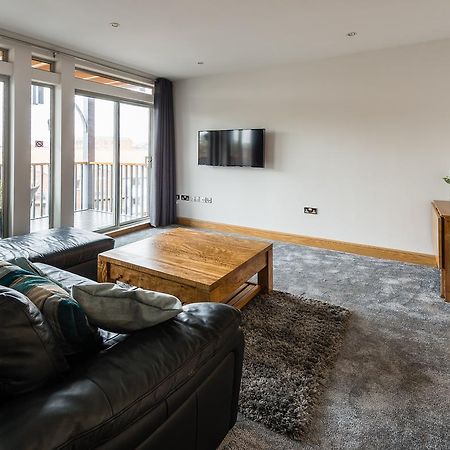 Dee Lane Apartment Честър Екстериор снимка