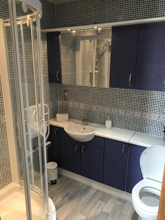 Dee Lane Apartment Честър Екстериор снимка