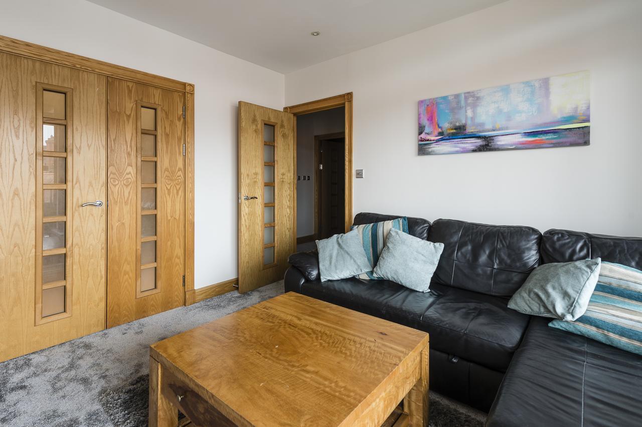 Dee Lane Apartment Честър Екстериор снимка